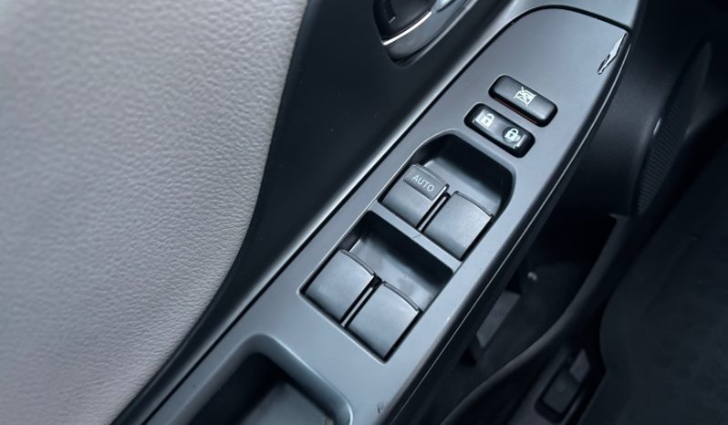 
								Toyota Yaris 1.5 hybrid AT. full									