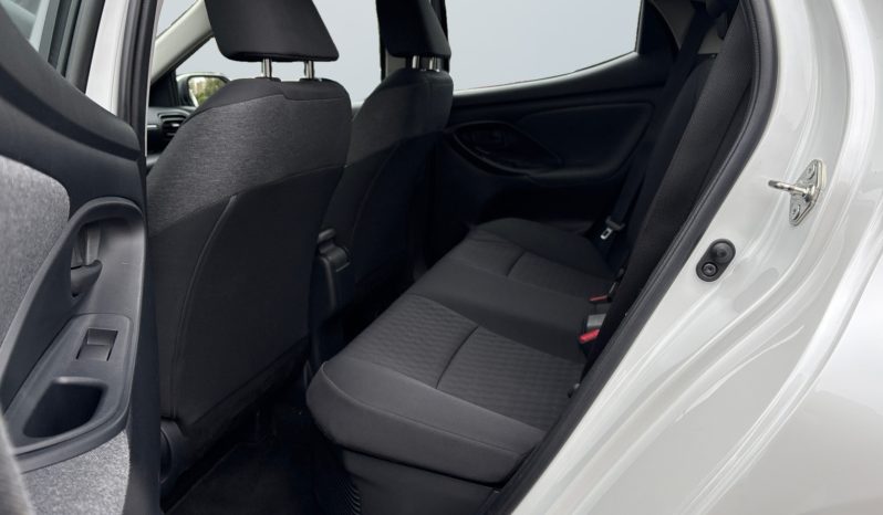
								Toyota Yaris hybrid Active Plus 2021 full									