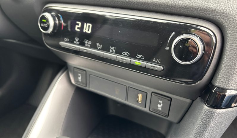 
								Toyota Yaris hybrid Active Plus 2021 full									