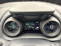 
										Toyota Yaris hybrid Active Plus 2021 full									