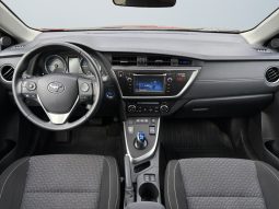 
										Toyota Auris 1.8 Hybrid full									