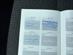 
										Toyota Auris 1.8 Hybrid full									