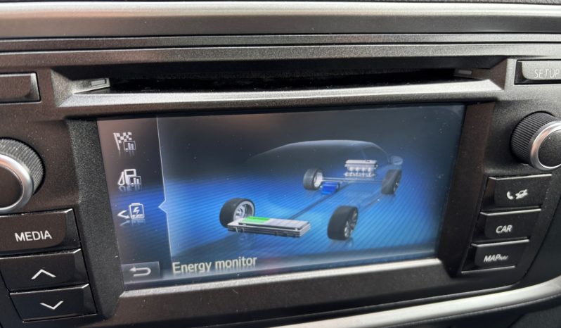 
								Toyota Auris 1.8 Hybrid full									