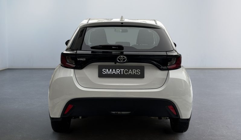 
								Toyota Yaris 1.5 6pk MT 2022.g full									