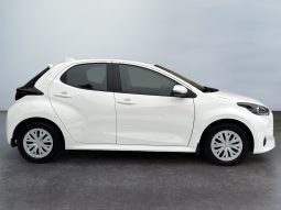 
										Toyota Yaris 1.5 6pk MT 2022.g full									