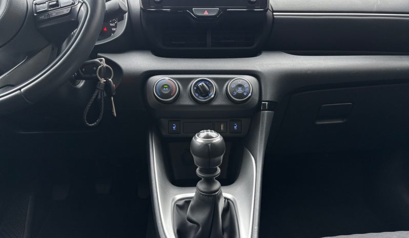 
								Toyota Yaris 1.5 6pk MT 2022.g full									