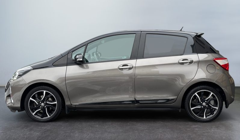 
								Toyota Yaris 1.5 AT Style 2018 full									