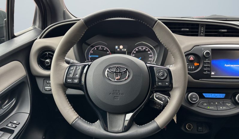 
								Toyota Yaris 1.5 AT Style 2018 full									