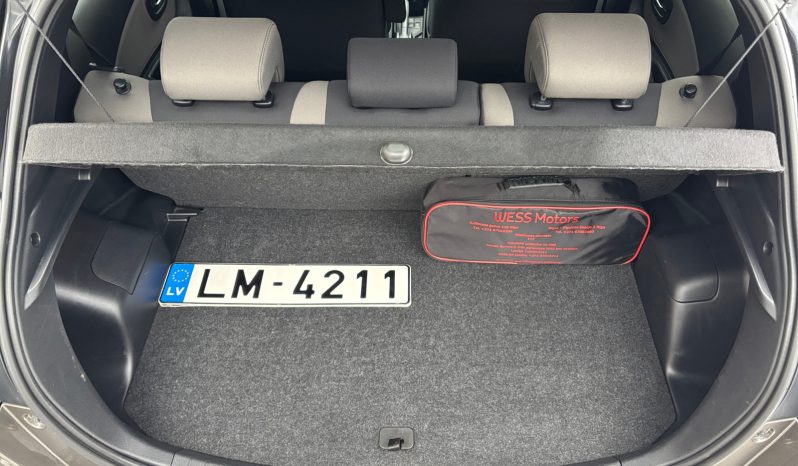 
								Toyota Yaris 1.5 AT Style 2018 full									