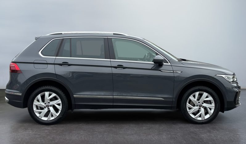 
								VW Tiguan 2.0 TSI Elegance DSG 4motion 2021.12 full									