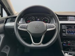 
										VW Passat Sedan 1.5 TSI 7pk DSG 2022.g. full									