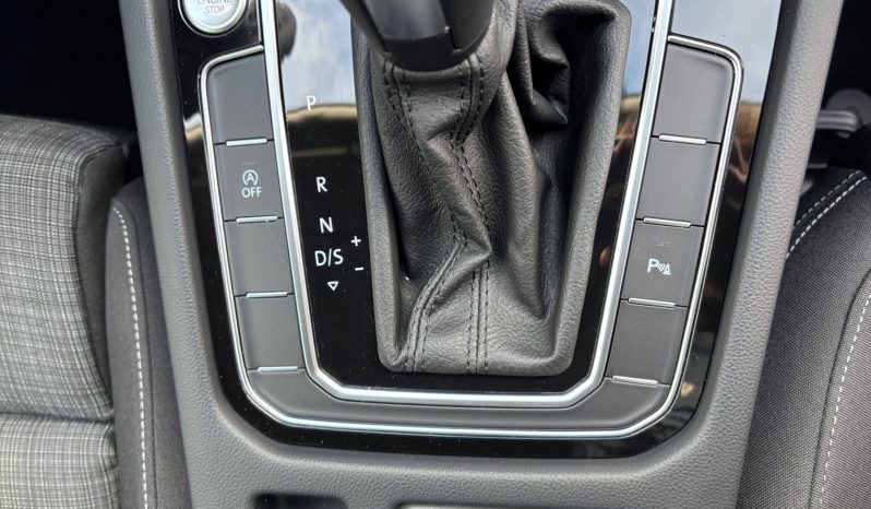 
								VW Passat Sedan 1.5 TSI 7pk DSG 2022.g. full									