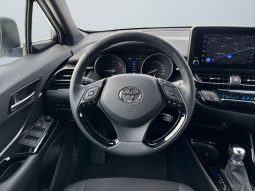 
										Toyota C-HR 2.0 hybrid Style 2022 full									