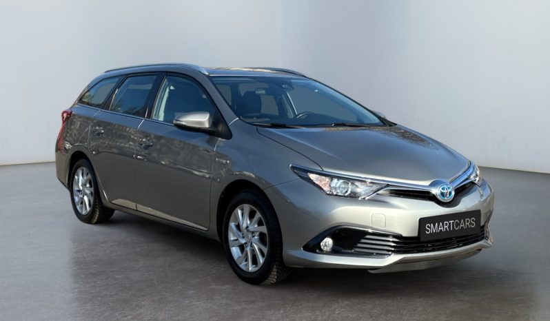 
								TOYOTA AURIS Touring Sports Hybrid full									