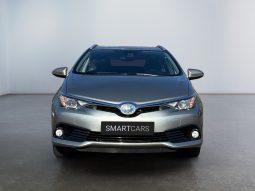 
										TOYOTA AURIS Touring Sports Hybrid full									