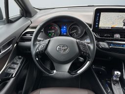 
										Toyota C-hr Hybrid Luxury 2018 full									