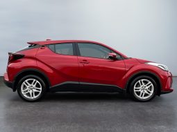 
										Toyota C-HR Hybrid 1.8 2022 full									