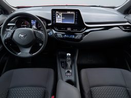 
										Toyota C-HR Hybrid 1.8 2022 full									