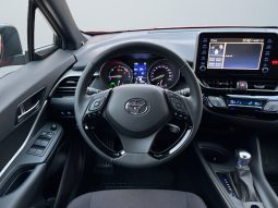 
										Toyota C-HR Hybrid 1.8 2022 full									