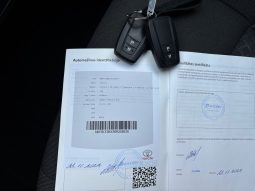 
										Toyota C-HR Hybrid 1.8 2022 full									