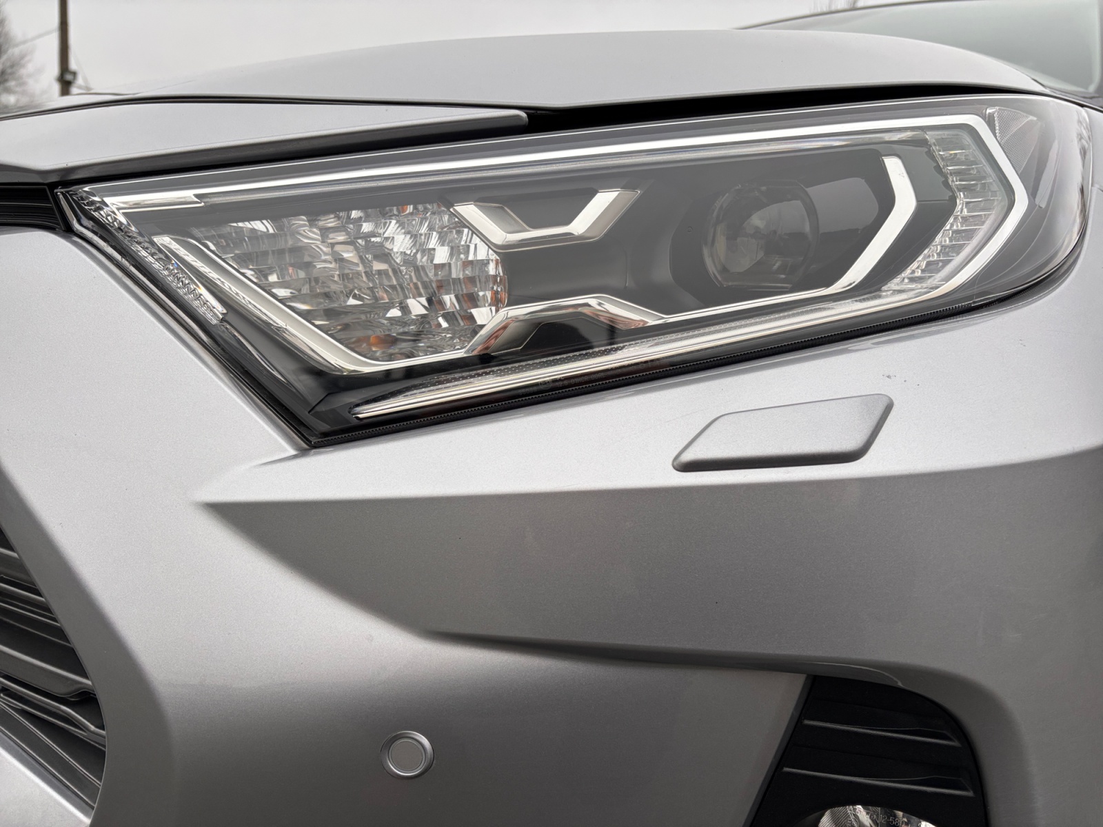 GLCKVBMBVNKNCJNVV_25_feature-10