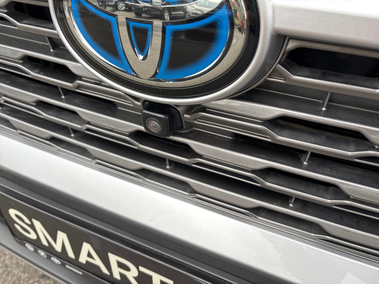 GLCKVBMBVNKNCJNVV_26_feature-11