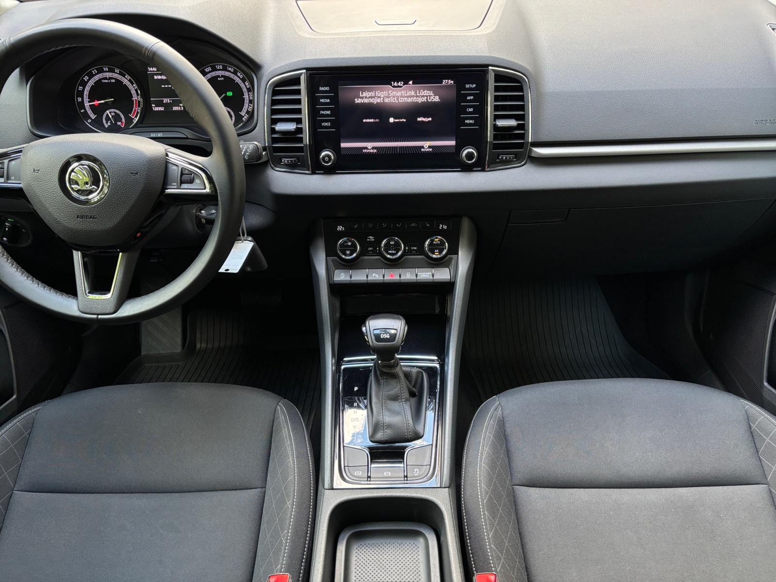 HDLBDLDBDBSKMSVVV_09_front-panel-passenger