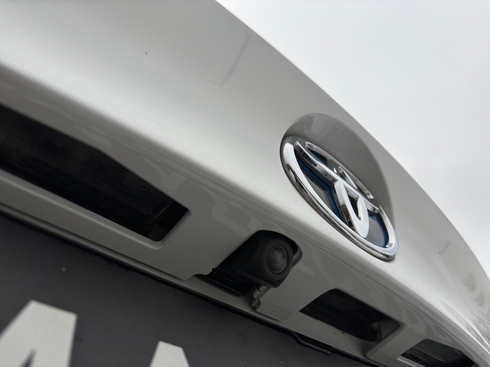 NMTKZ3BX90R007387_20_feature-5