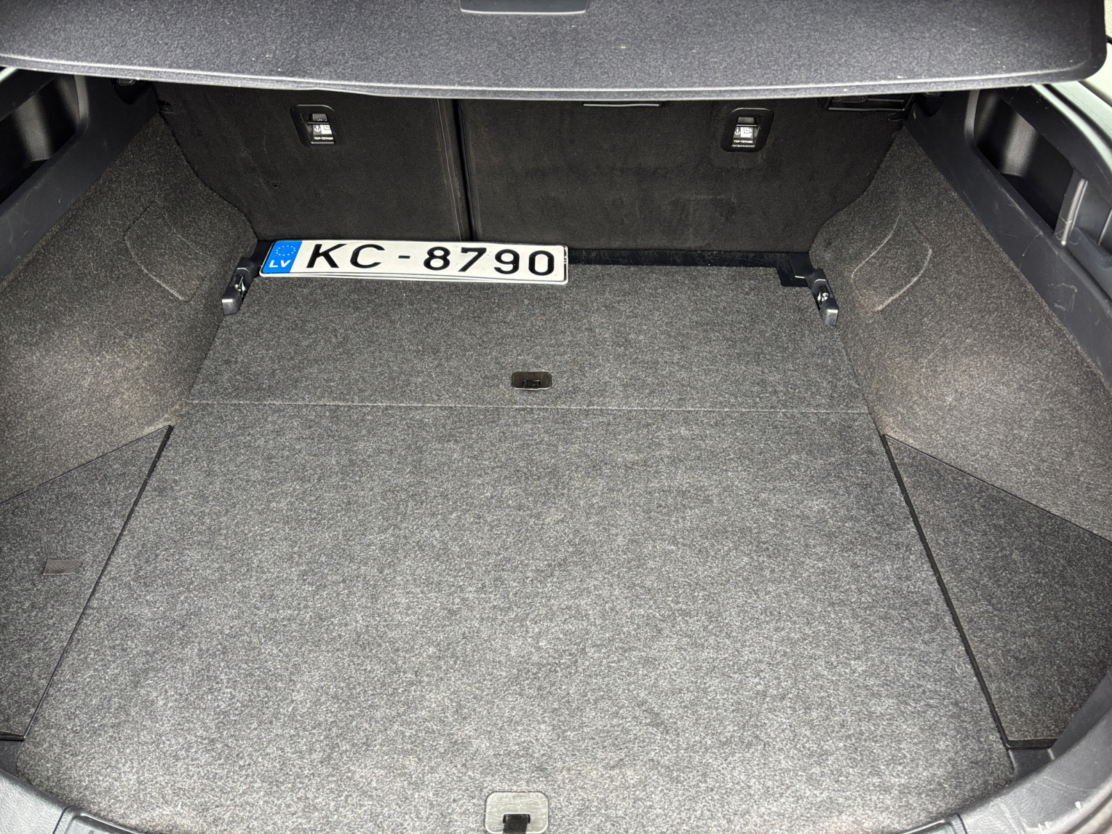 VALDBDVVVJSMSVVLV_18_feature-3