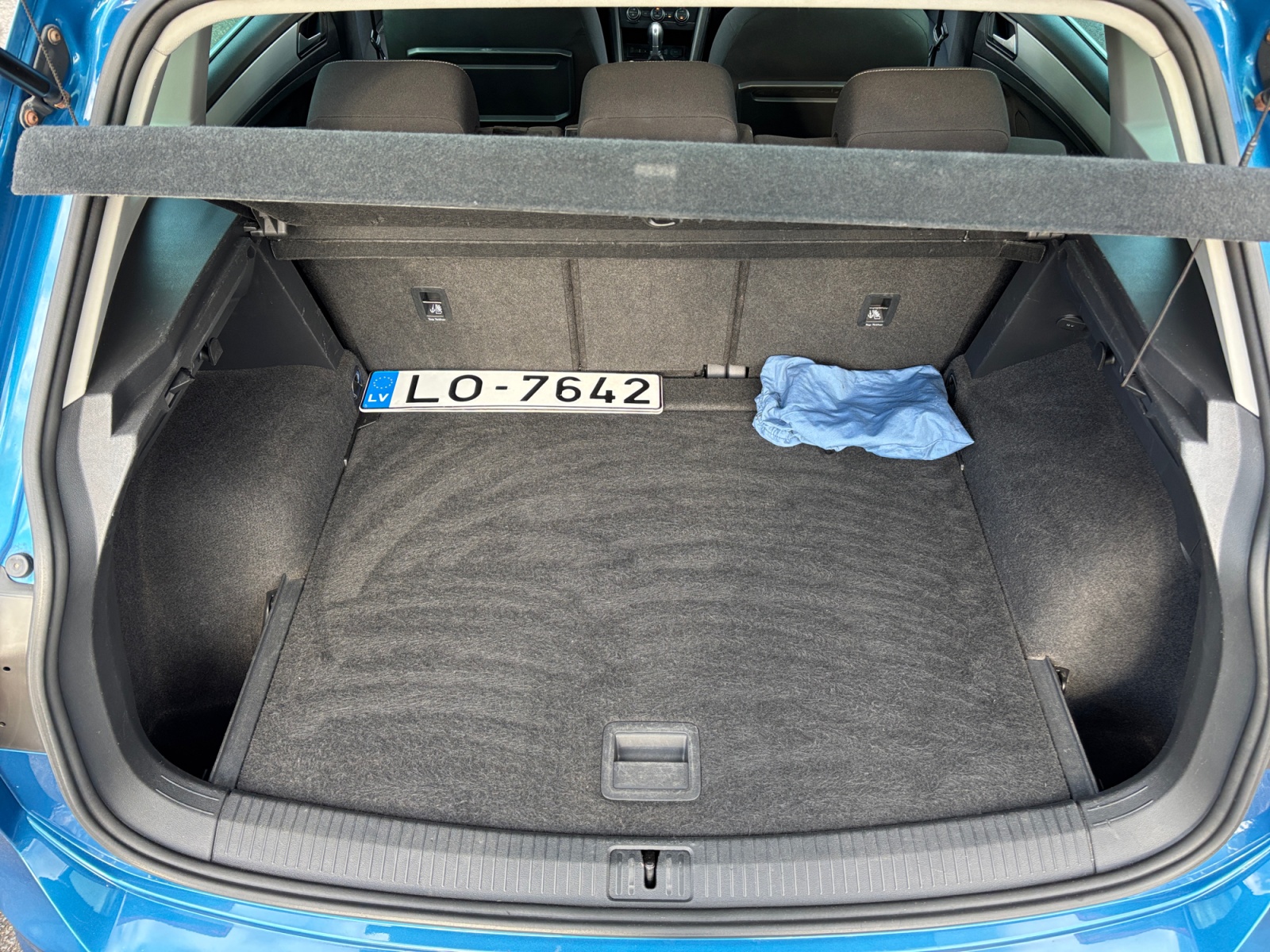 VYVUZLL01NZKVV3U5_18_feature-3