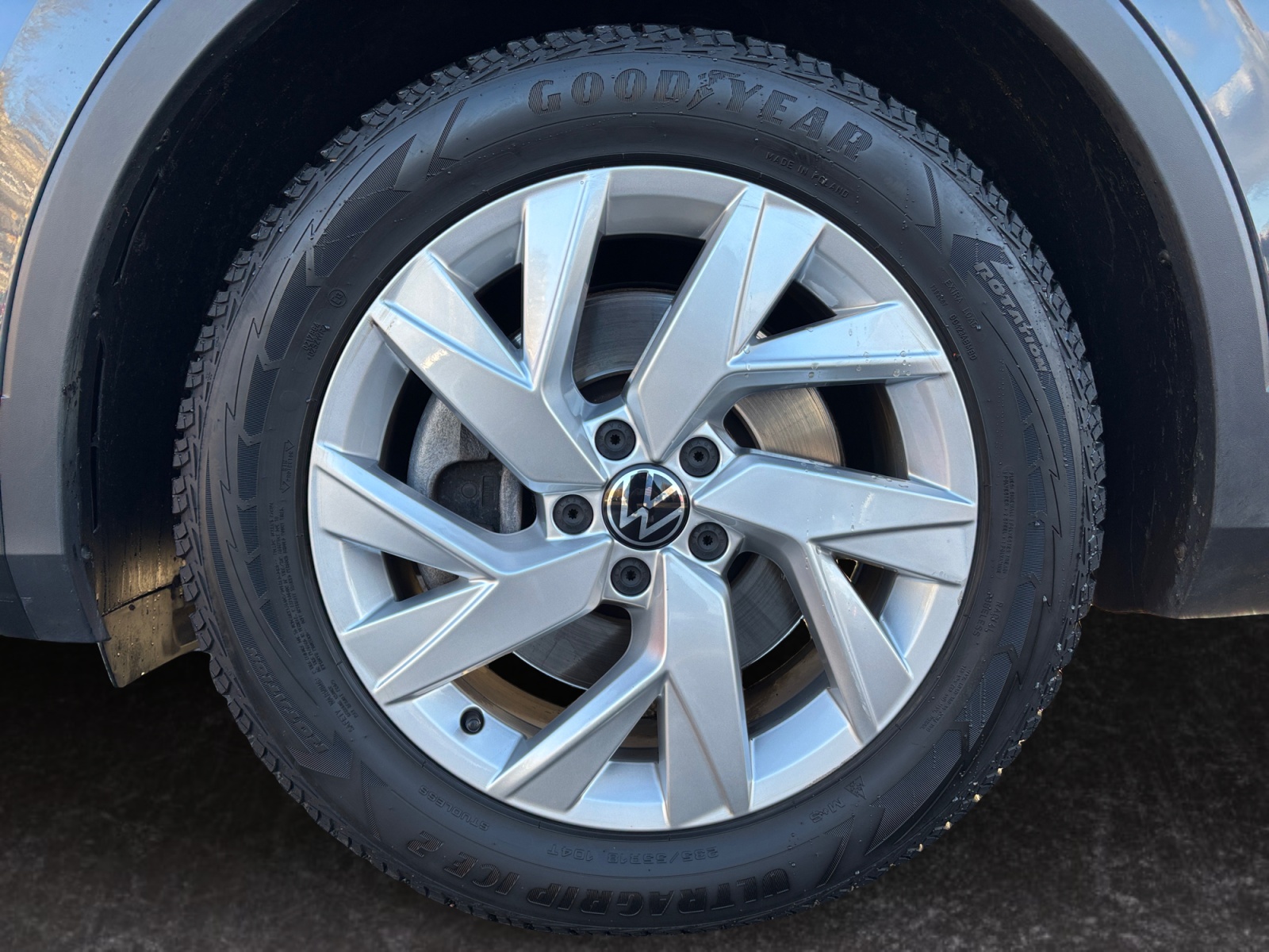 WVGZZZ5NZNW014872_13_rim-front-left