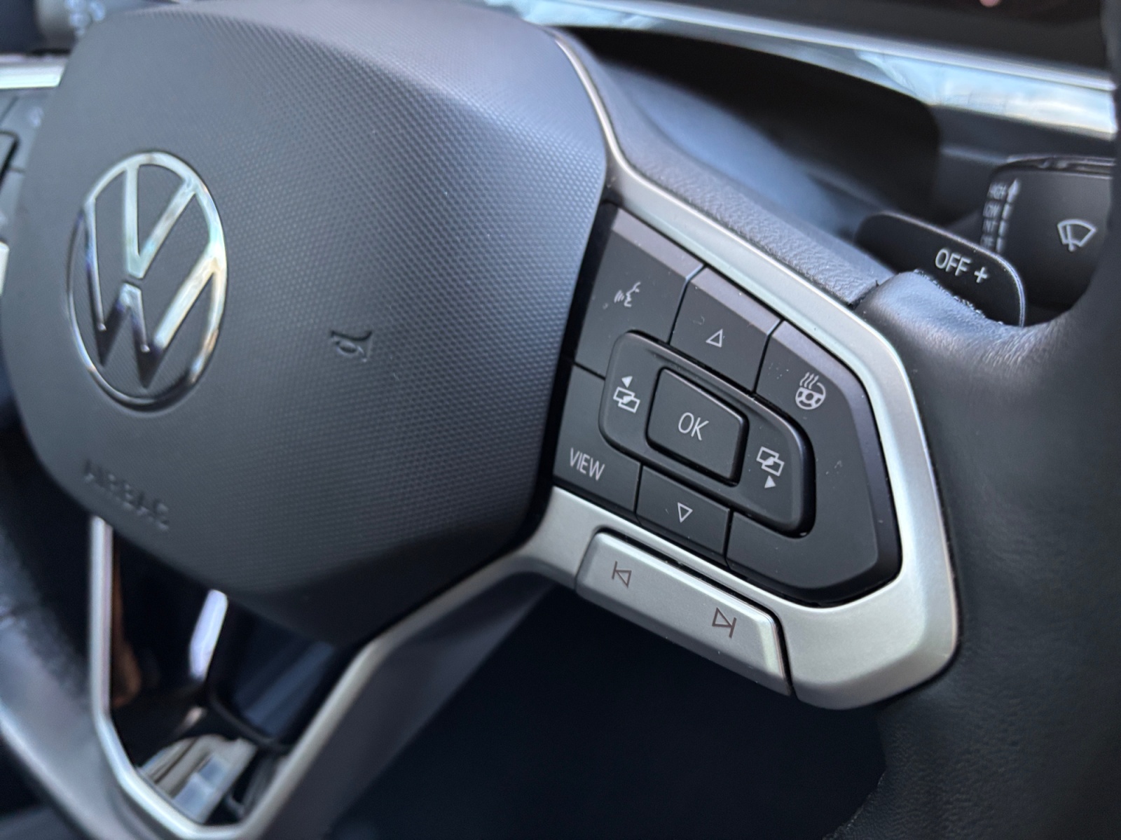 WVGZZZ5NZNW014872_17_feature-2