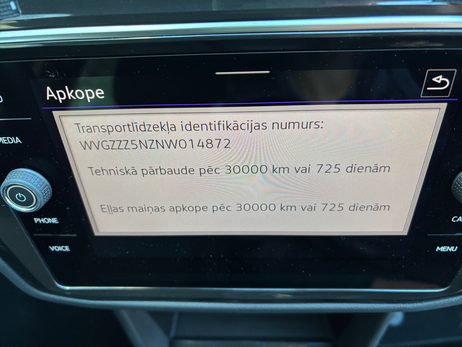 WVGZZZ5NZNW014872_21_feature-6