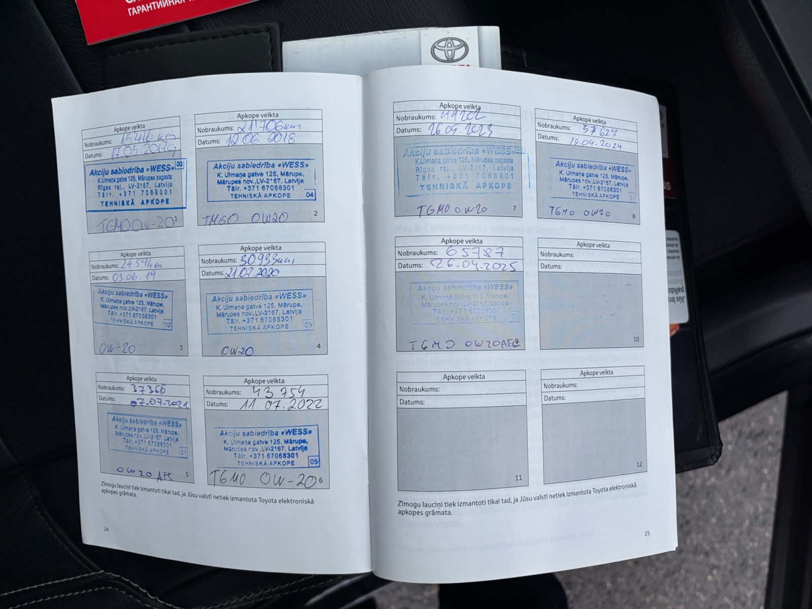 HSKDNDKDBDJDVVVHN_39_feature-24