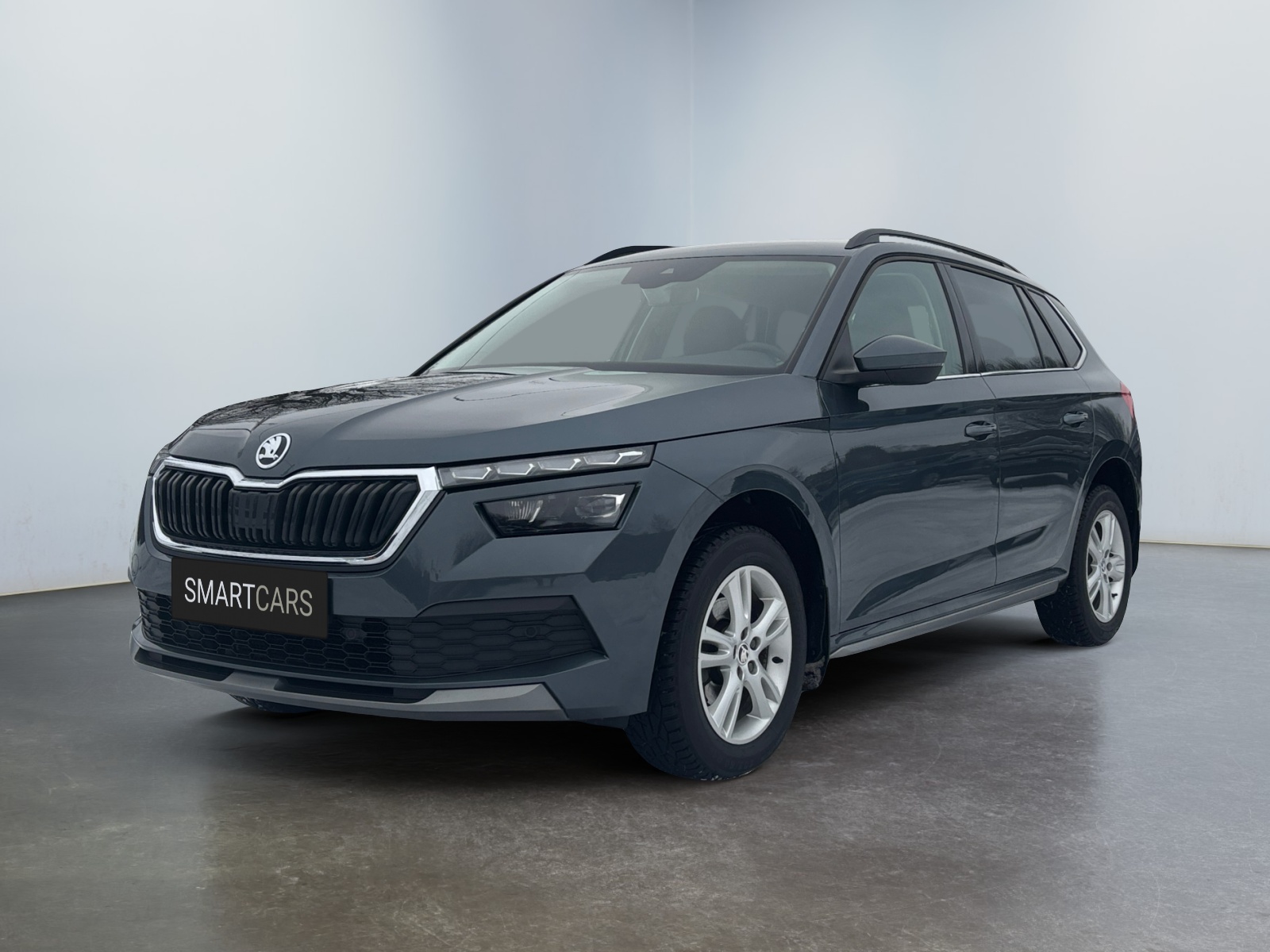 TMBGK9NW8M3038435_00_front-left