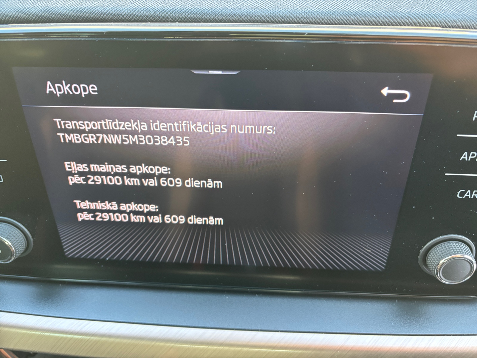 TMBGK9NW8M3038435_17_feature-2