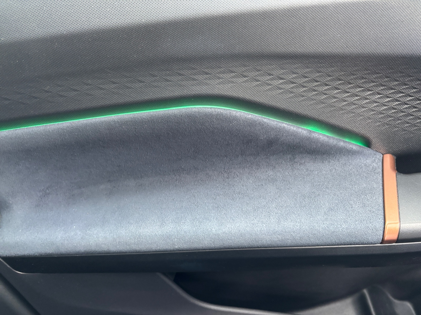 VSSZZYK1ZNP016051_18_feature-3