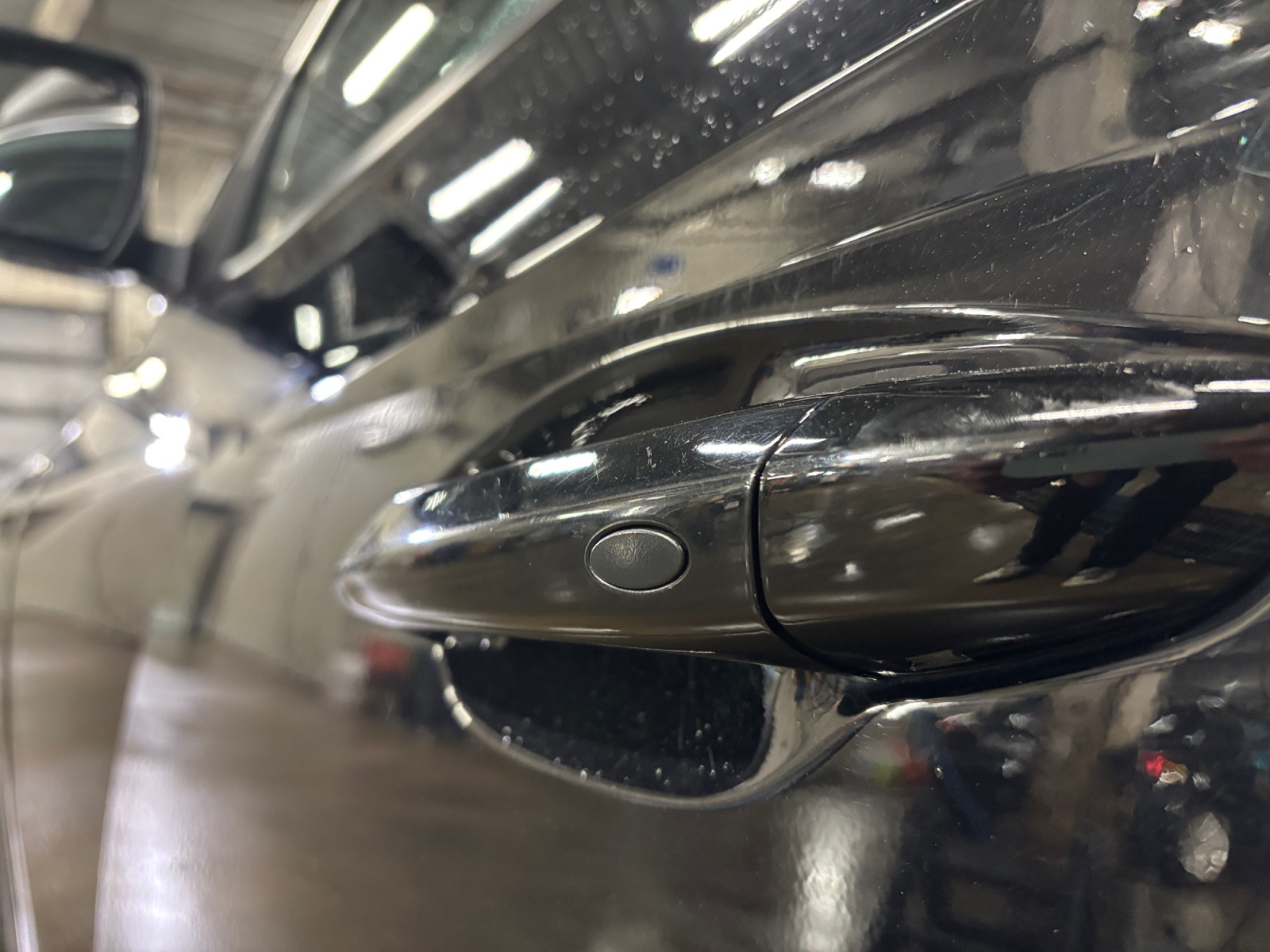 HYUNDATUCSNBLACK2_19_feature-4