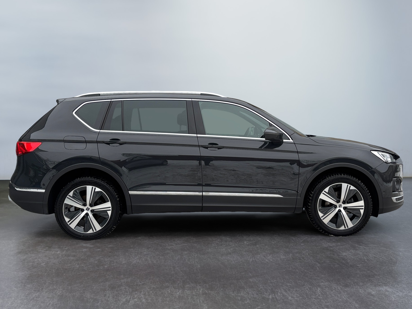 NSLDNDBDKVVKFCCKN_05_side-right