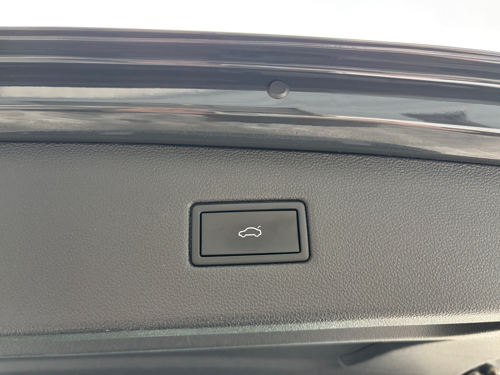 NSLDNDBDKVVKFCCKN_26_feature-11