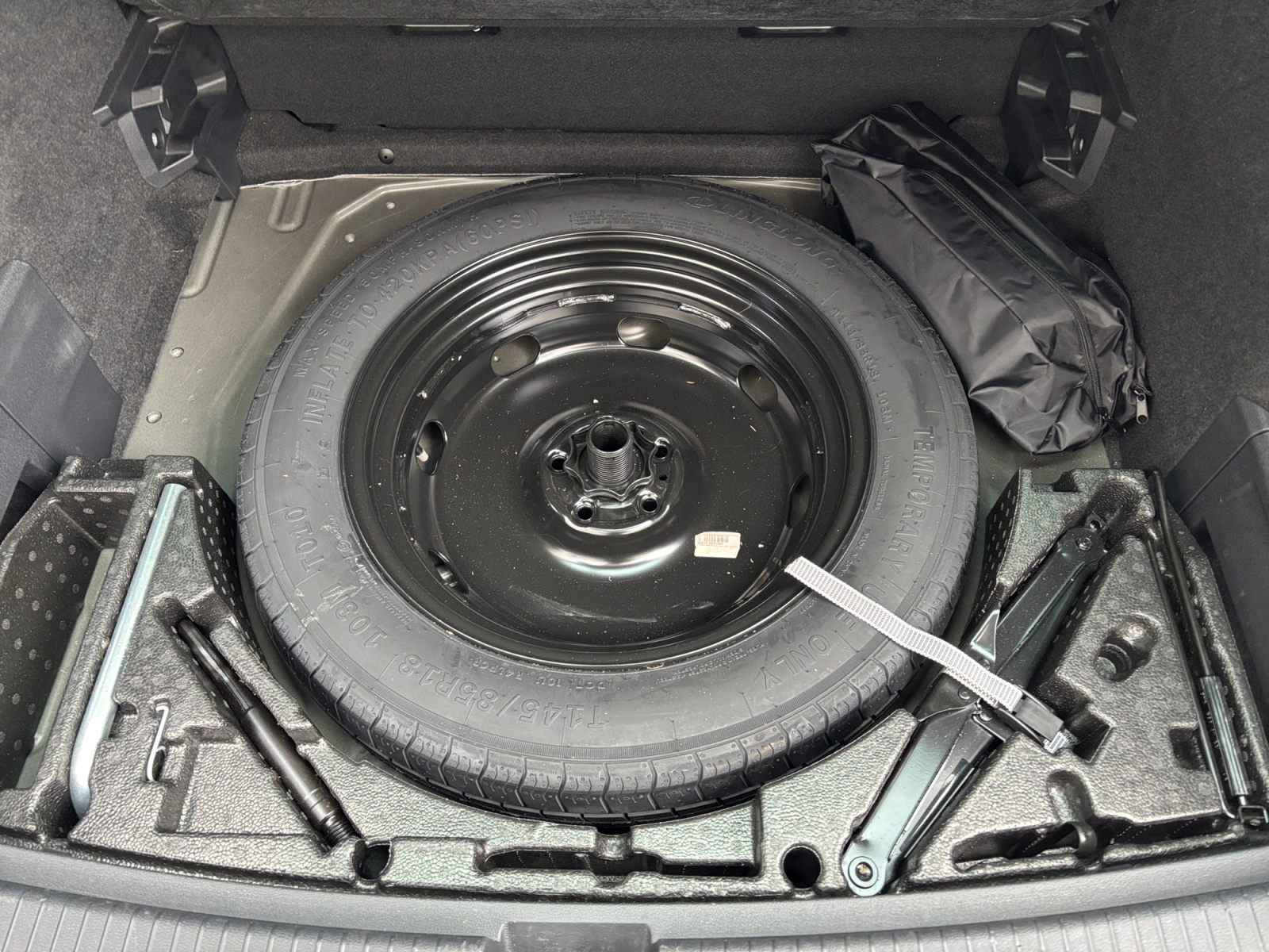 NSLDNDBDKVVKFCCKN_27_feature-12