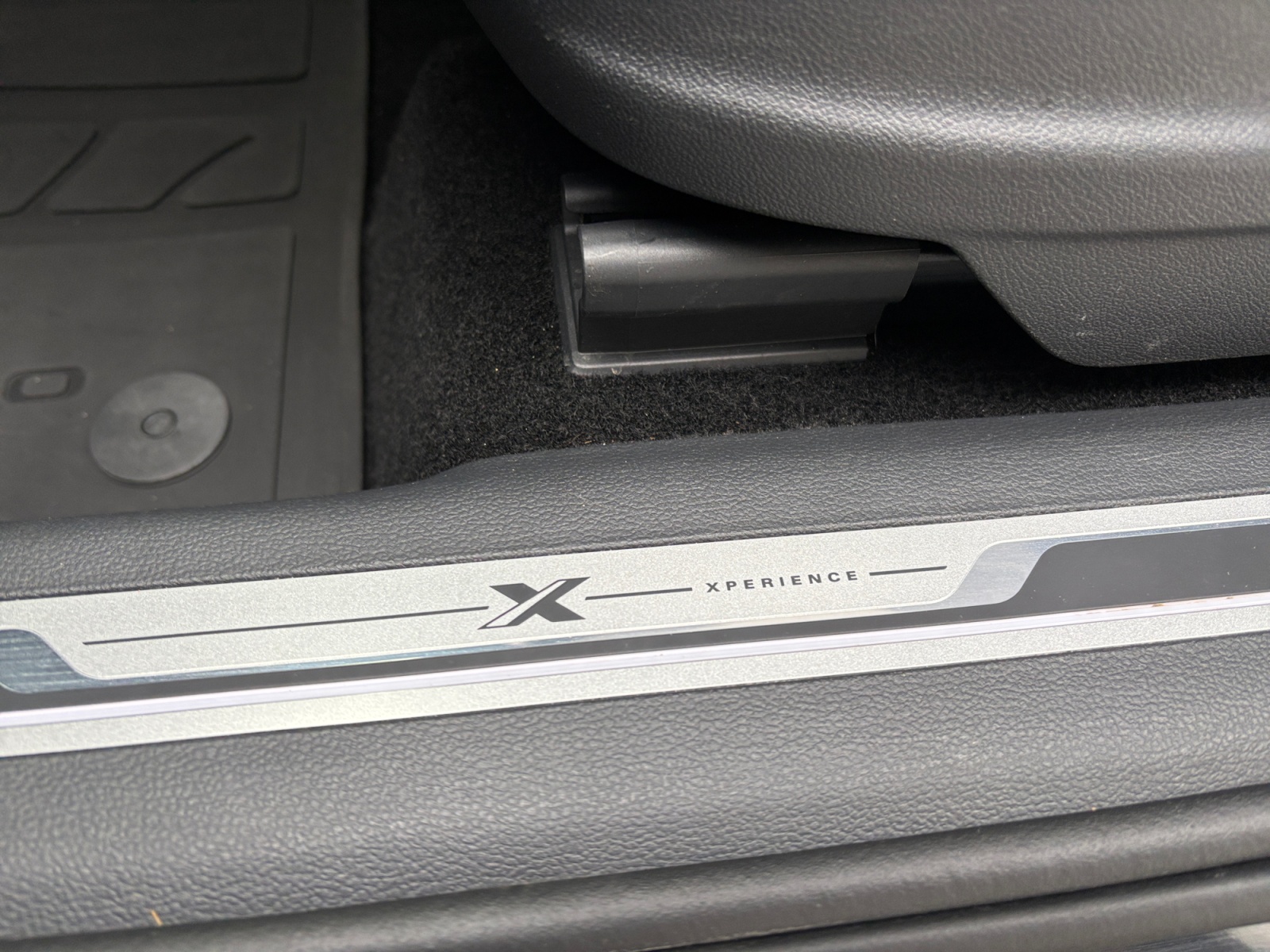 NSLDNDBDKVVKFCCKN_36_feature-21