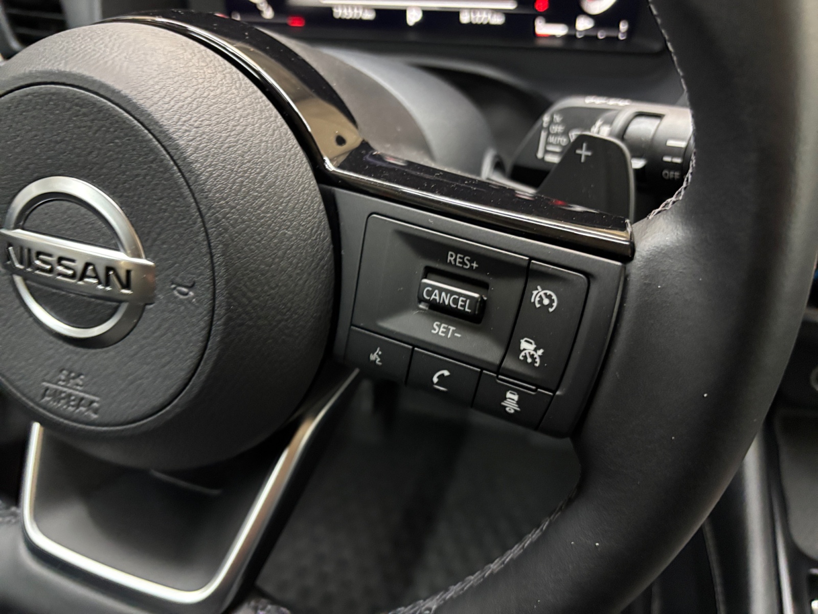 NSSANASHABLACK202_15_feature