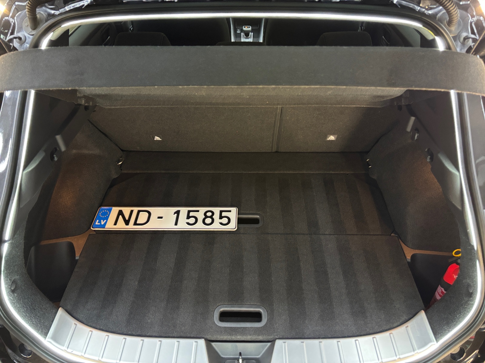 NSSANASHABLACK202_19_feature-4