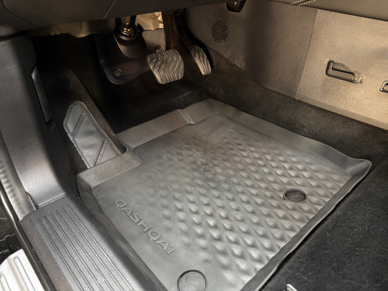 NSSANASHABLACK202_22_feature-7